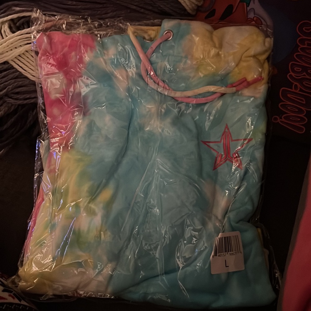 NWT Jeffree Star crop hoodie